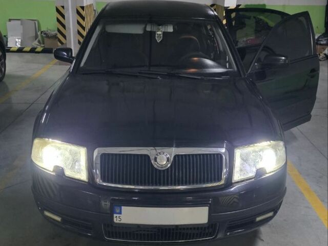 Черный Шкода Суперб, объемом двигателя 1.8 л и пробегом 257 тыс. км за 4499 $, фото 11 на Automoto.ua