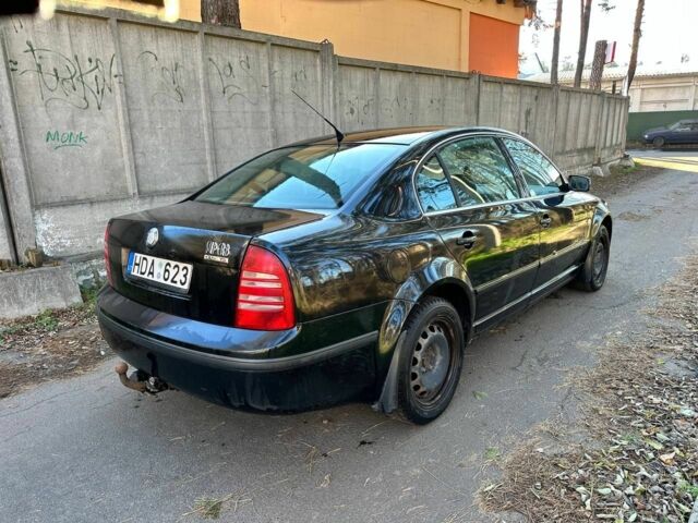 Черный Шкода Суперб, объемом двигателя 1.9 л и пробегом 357 тыс. км за 1700 $, фото 4 на Automoto.ua