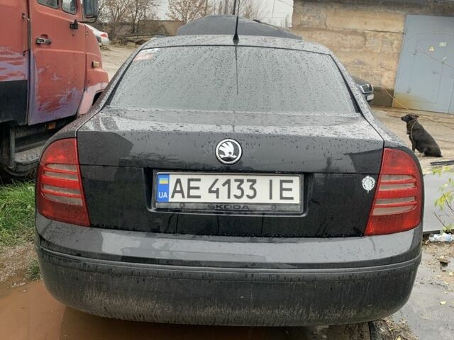 Черный Шкода Суперб, объемом двигателя 1.9 л и пробегом 300 тыс. км за 2300 $, фото 1 на Automoto.ua
