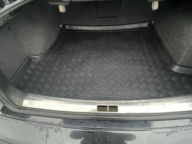 Черный Шкода Суперб, объемом двигателя 1.9 л и пробегом 216 тыс. км за 5100 $, фото 5 на Automoto.ua