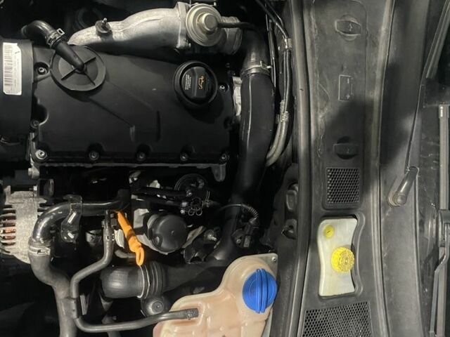 Черный Шкода Суперб, объемом двигателя 1.9 л и пробегом 350 тыс. км за 6200 $, фото 7 на Automoto.ua