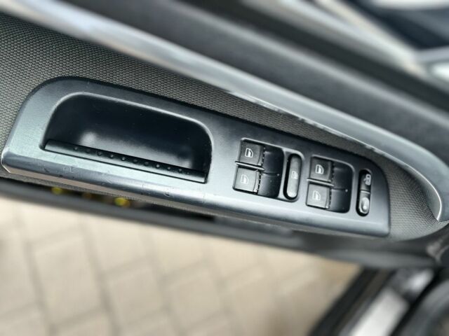 Черный Шкода Суперб, объемом двигателя 2 л и пробегом 275 тыс. км за 5500 $, фото 8 на Automoto.ua