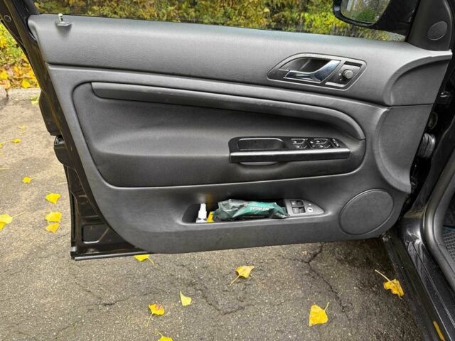 Шкода Суперб 2007 у Києві на Automoto.ua Чорний Шкода Суперб, об'ємом двигуна 1.8 л та пробігом 374 тис. км за 6790 $, фото 5 на Automoto.ua