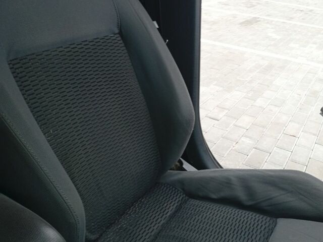 Черный Шкода Суперб, объемом двигателя 1.9 л и пробегом 357 тыс. км за 5700 $, фото 13 на Automoto.ua