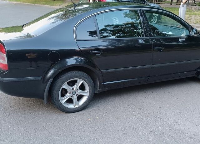 Чорний Шкода Суперб, об'ємом двигуна 1.8 л та пробігом 257 тис. км за 6200 $, фото 3 на Automoto.ua