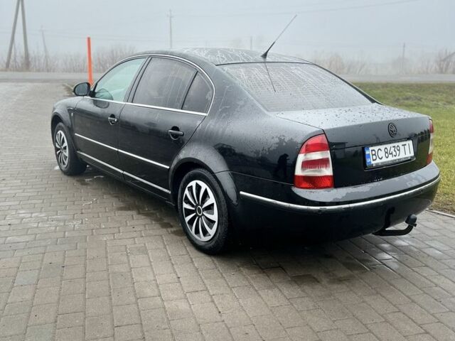 Черный Шкода Суперб, объемом двигателя 2 л и пробегом 275 тыс. км за 5500 $, фото 2 на Automoto.ua