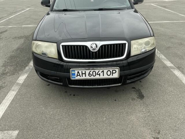 Черный Шкода Суперб, объемом двигателя 1.9 л и пробегом 216 тыс. км за 5100 $, фото 1 на Automoto.ua