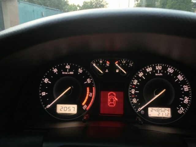 Черный Шкода Суперб, объемом двигателя 1.8 л и пробегом 245 тыс. км за 8800 $, фото 8 на Automoto.ua