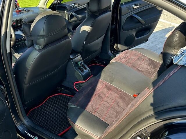 Черный Шкода Суперб, объемом двигателя 1.8 л и пробегом 223 тыс. км за 5300 $, фото 4 на Automoto.ua