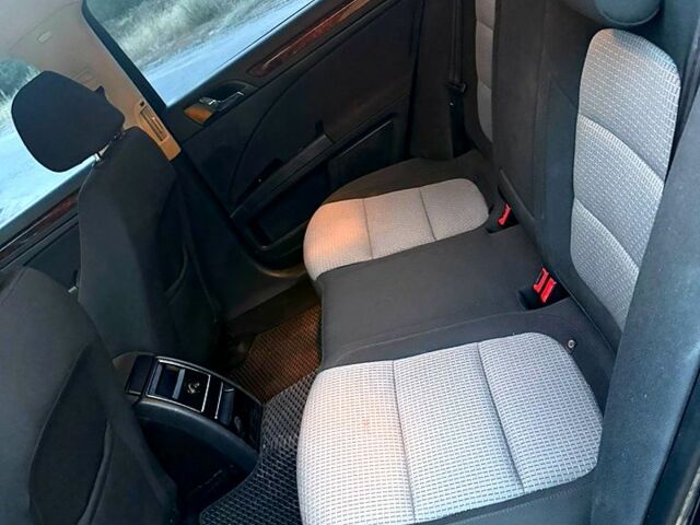 Черный Шкода Суперб, объемом двигателя 1.8 л и пробегом 205 тыс. км за 8000 $, фото 10 на Automoto.ua