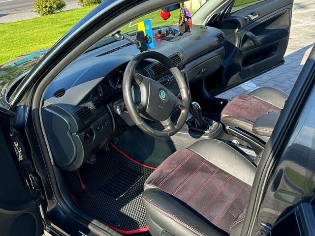 Черный Шкода Суперб, объемом двигателя 1.8 л и пробегом 223 тыс. км за 5300 $, фото 2 на Automoto.ua