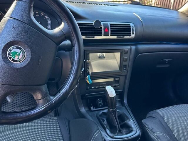 Чорний Шкода Суперб, об'ємом двигуна 2 л та пробігом 480 тис. км за 2800 $, фото 3 на Automoto.ua