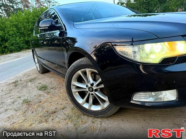 Черный Шкода Суперб, объемом двигателя 1.8 л и пробегом 205 тыс. км за 8000 $, фото 2 на Automoto.ua