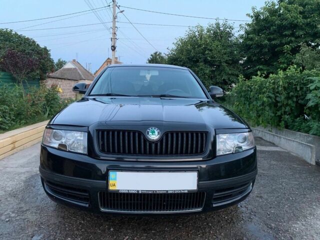 Черный Шкода Суперб, объемом двигателя 1.8 л и пробегом 245 тыс. км за 8800 $, фото 1 на Automoto.ua