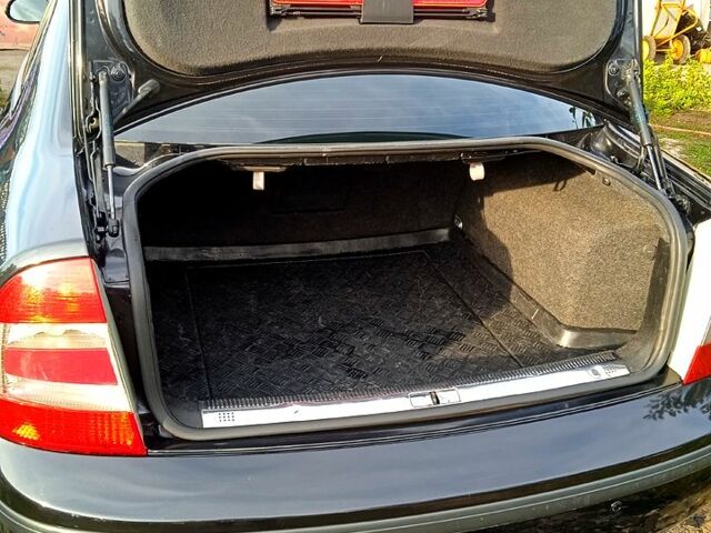 Чорний Шкода Суперб, об'ємом двигуна 1.9 л та пробігом 307 тис. км за 5800 $, фото 3 на Automoto.ua