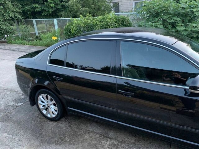 Черный Шкода Суперб, объемом двигателя 1.8 л и пробегом 245 тыс. км за 8800 $, фото 2 на Automoto.ua