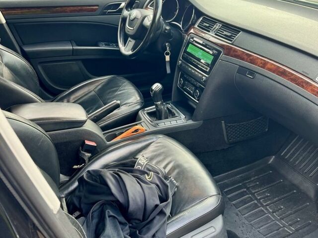 Чорний Шкода Суперб, об'ємом двигуна 1.8 л та пробігом 196 тис. км за 8000 $, фото 10 на Automoto.ua