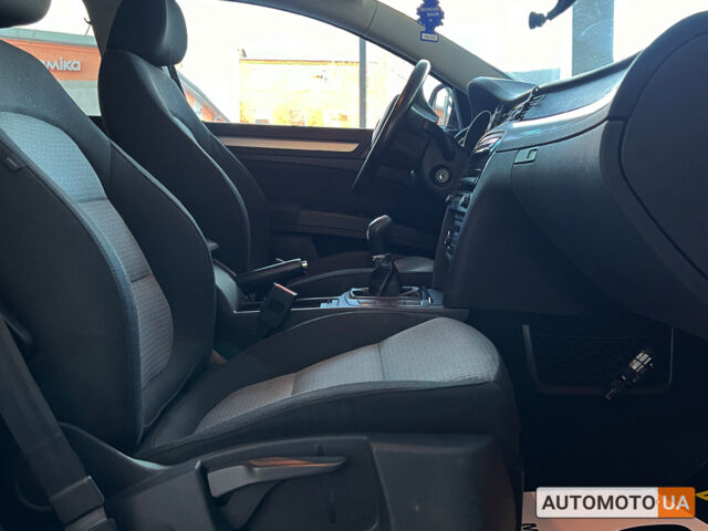 Черный Шкода Суперб, объемом двигателя 1.6 л и пробегом 265 тыс. км за 9150 $, фото 17 на Automoto.ua