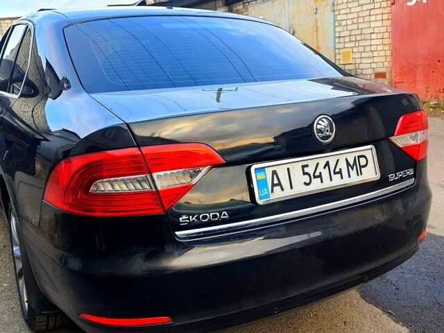 Чорний Шкода Суперб, об'ємом двигуна 2 л та пробігом 240 тис. км за 12700 $, фото 4 на Automoto.ua