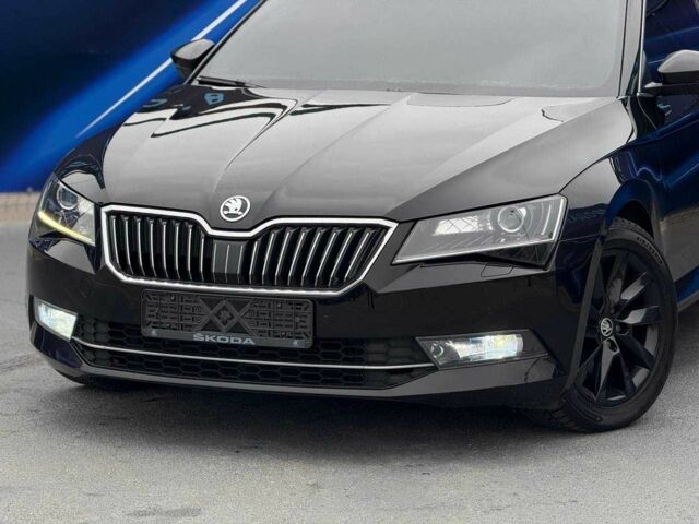 Черный Шкода Суперб, объемом двигателя 2 л и пробегом 180 тыс. км за 19999 $, фото 1 на Automoto.ua