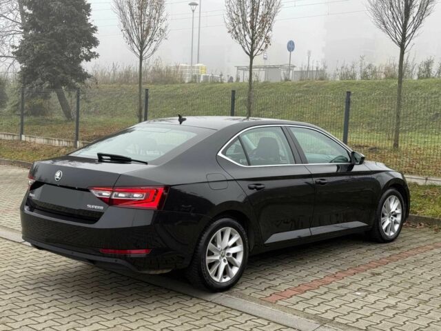 Черный Шкода Суперб, объемом двигателя 1.5 л и пробегом 34 тыс. км за 7700 $, фото 5 на Automoto.ua