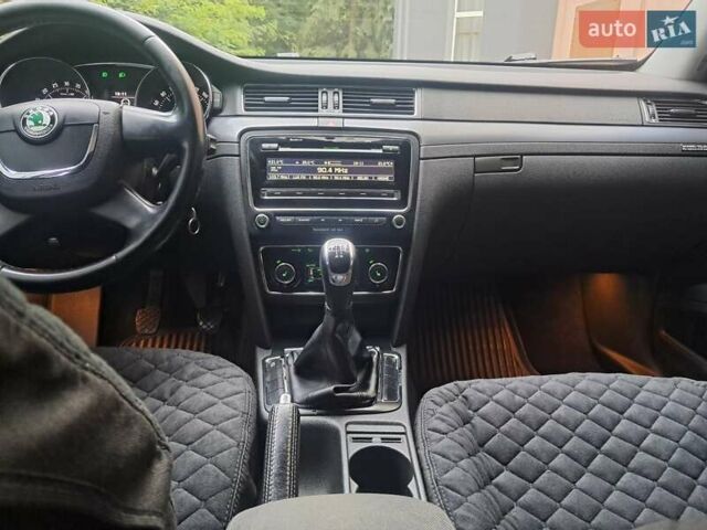 Чорний Шкода Суперб, об'ємом двигуна 1.6 л та пробігом 226 тис. км за 9200 $, фото 19 на Automoto.ua