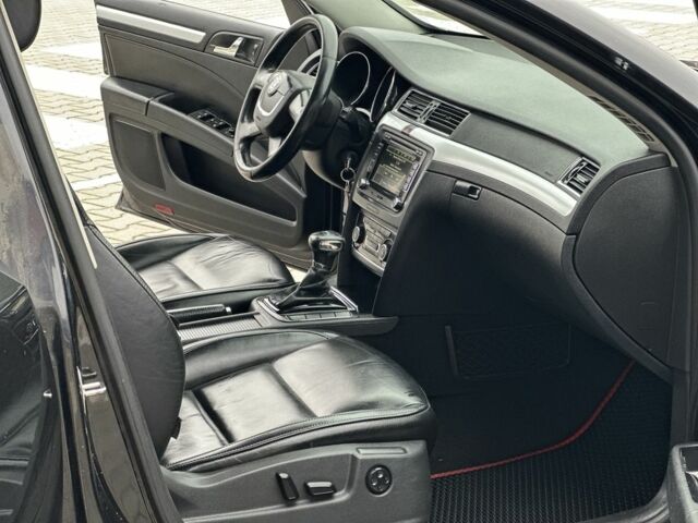 Чорний Шкода Суперб, об'ємом двигуна 2 л та пробігом 300 тис. км за 9100 $, фото 11 на Automoto.ua