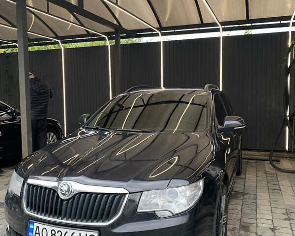 Черный Шкода Суперб, объемом двигателя 2 л и пробегом 310 тыс. км за 8800 $, фото 2 на Automoto.ua