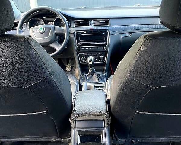 Черный Шкода Суперб, объемом двигателя 1.8 л и пробегом 280 тыс. км за 7800 $, фото 1 на Automoto.ua