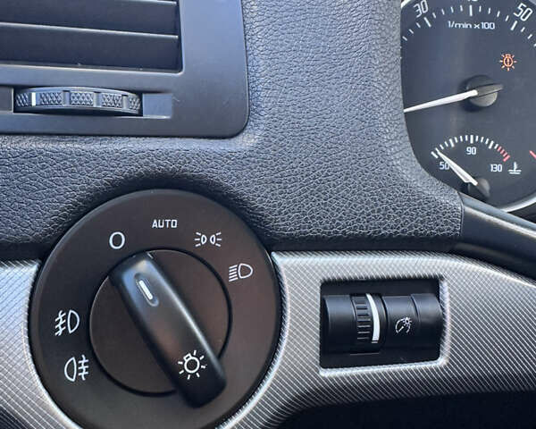 Чорний Шкода Суперб, об'ємом двигуна 1.4 л та пробігом 220 тис. км за 6900 $, фото 21 на Automoto.ua