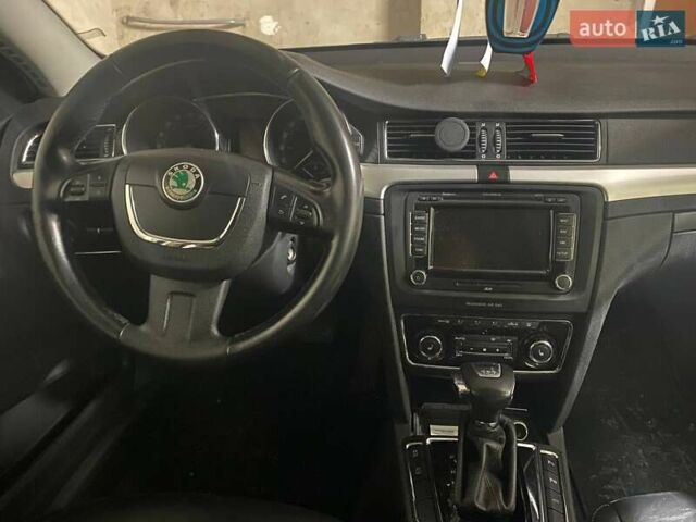 Черный Шкода Суперб, объемом двигателя 2 л и пробегом 280 тыс. км за 5200 $, фото 17 на Automoto.ua