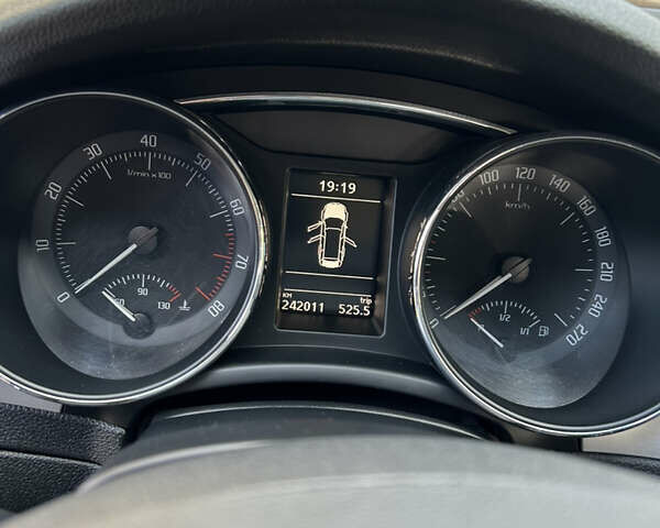 Черный Шкода Суперб, объемом двигателя 1.8 л и пробегом 250 тыс. км за 8200 $, фото 7 на Automoto.ua