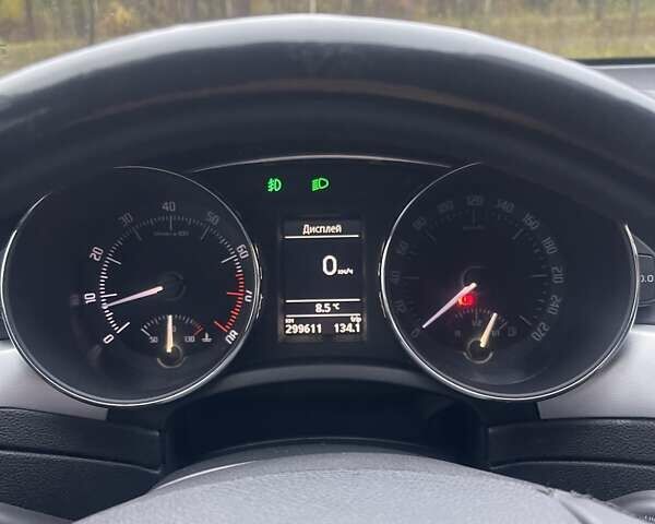 Черный Шкода Суперб, объемом двигателя 1.8 л и пробегом 300 тыс. км за 9100 $, фото 9 на Automoto.ua