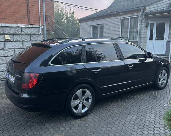 Чорний Шкода Суперб, об'ємом двигуна 2 л та пробігом 260 тис. км за 10100 $, фото 3 на Automoto.ua
