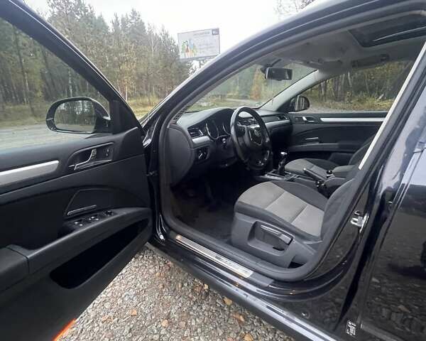Черный Шкода Суперб, объемом двигателя 1.8 л и пробегом 300 тыс. км за 9100 $, фото 10 на Automoto.ua