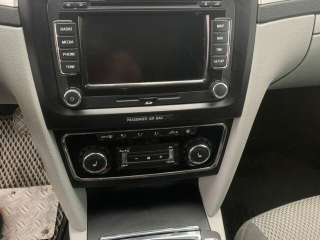 Черный Шкода Суперб, объемом двигателя 2 л и пробегом 300 тыс. км за 9200 $, фото 5 на Automoto.ua