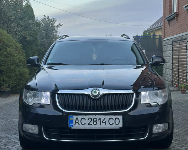 Чорний Шкода Суперб, об'ємом двигуна 2 л та пробігом 260 тис. км за 10100 $, фото 1 на Automoto.ua