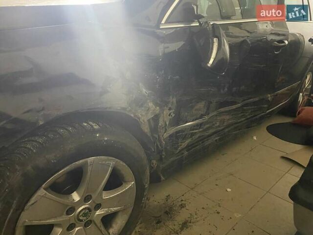 Черный Шкода Суперб, объемом двигателя 2 л и пробегом 280 тыс. км за 5200 $, фото 8 на Automoto.ua