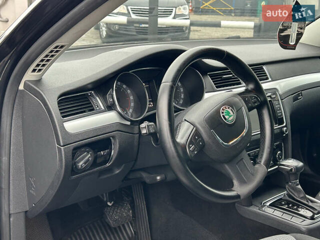 Черный Шкода Суперб, объемом двигателя 2 л и пробегом 260 тыс. км за 9799 $, фото 7 на Automoto.ua