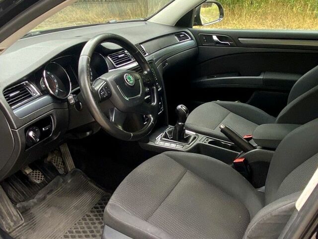 Черный Шкода Суперб, объемом двигателя 1.6 л и пробегом 286 тыс. км за 9500 $, фото 8 на Automoto.ua