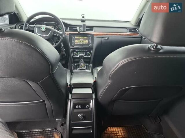 Черный Шкода Суперб, объемом двигателя 2 л и пробегом 328 тыс. км за 10350 $, фото 43 на Automoto.ua