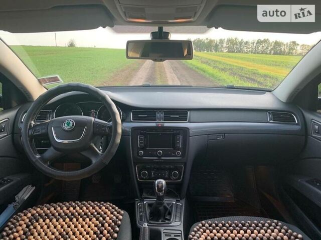 Чорний Шкода Суперб, об'ємом двигуна 1.6 л та пробігом 230 тис. км за 8500 $, фото 2 на Automoto.ua