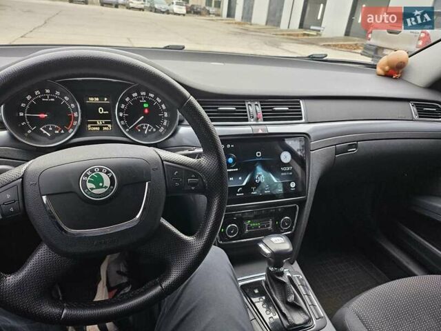 Черный Шкода Суперб, объемом двигателя 1.97 л и пробегом 310 тыс. км за 11750 $, фото 2 на Automoto.ua