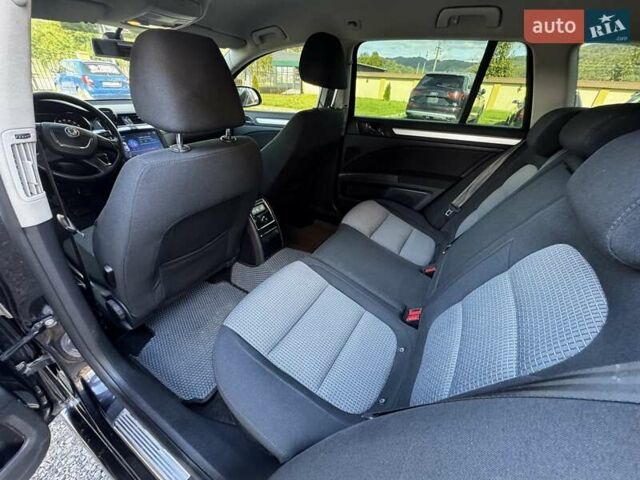 Чорний Шкода Суперб, об'ємом двигуна 2 л та пробігом 270 тис. км за 10500 $, фото 31 на Automoto.ua