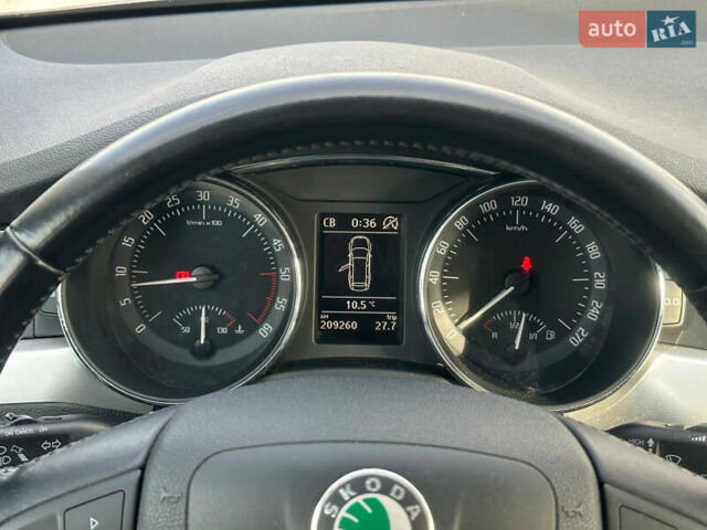 Черный Шкода Суперб, объемом двигателя 1.6 л и пробегом 209 тыс. км за 10500 $, фото 16 на Automoto.ua
