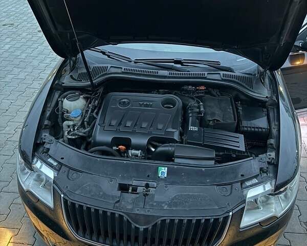 Черный Шкода Суперб, объемом двигателя 2 л и пробегом 278 тыс. км за 11700 $, фото 27 на Automoto.ua