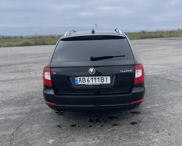 Чорний Шкода Суперб, об'ємом двигуна 2 л та пробігом 298 тис. км за 12500 $, фото 7 на Automoto.ua
