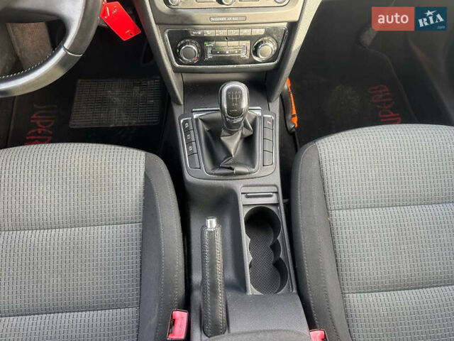 Черный Шкода Суперб, объемом двигателя 1.6 л и пробегом 209 тыс. км за 10500 $, фото 14 на Automoto.ua