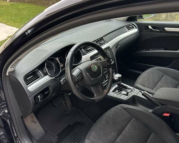 Черный Шкода Суперб, объемом двигателя 1.97 л и пробегом 249 тыс. км за 10500 $, фото 5 на Automoto.ua