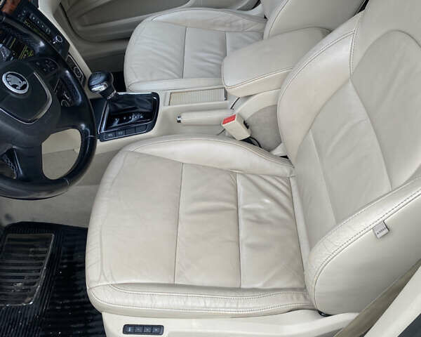 Шкода Суперб 2012 у Белой Церкве на Automoto.ua Чорний Шкода Суперб, об'ємом двигуна 1.8 л та пробігом 248 тис. км за 8500 $, фото 35 на Automoto.ua